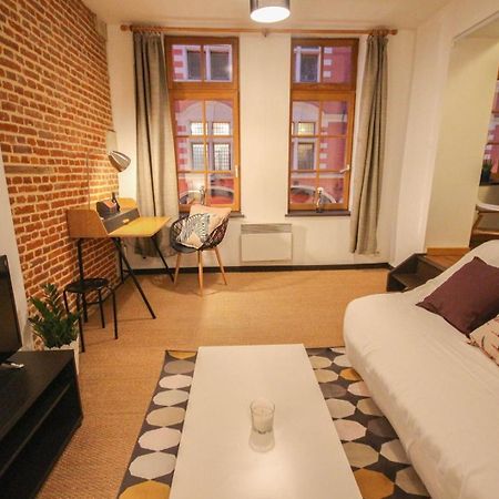 One Bedroom Equipped In Old Лил Екстериор снимка