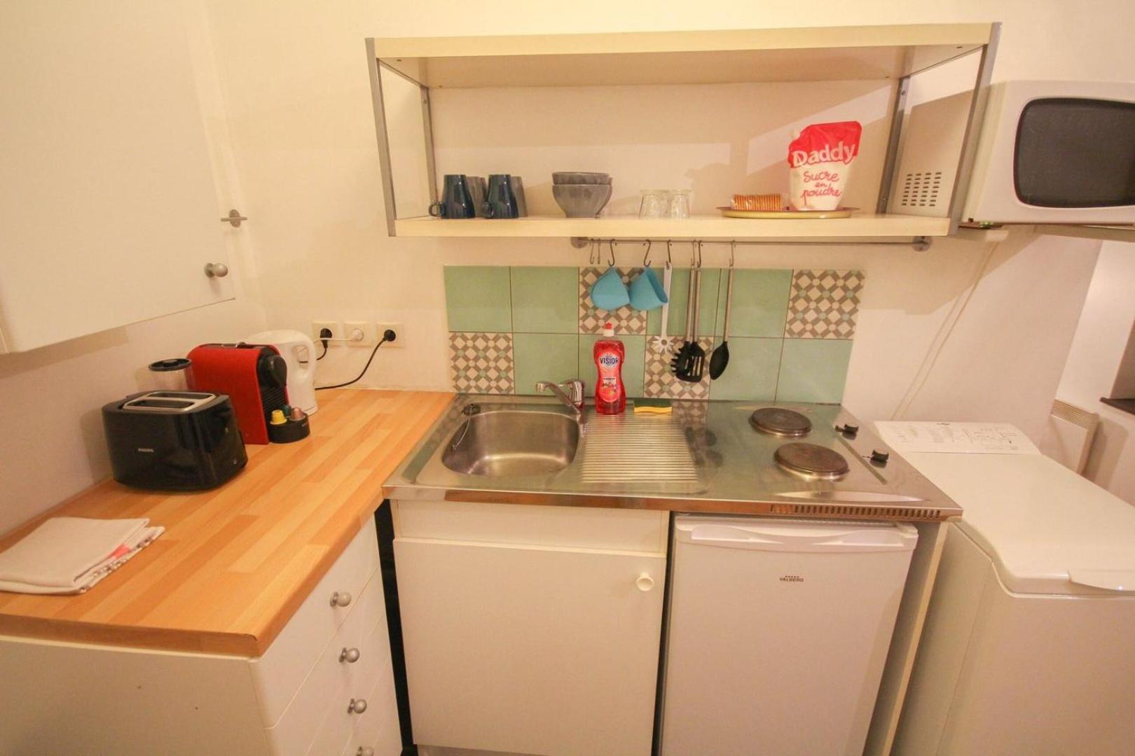 One Bedroom Equipped In Old Лил Екстериор снимка